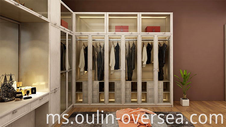 Modern Luxury wood sliding doors cloakroom 